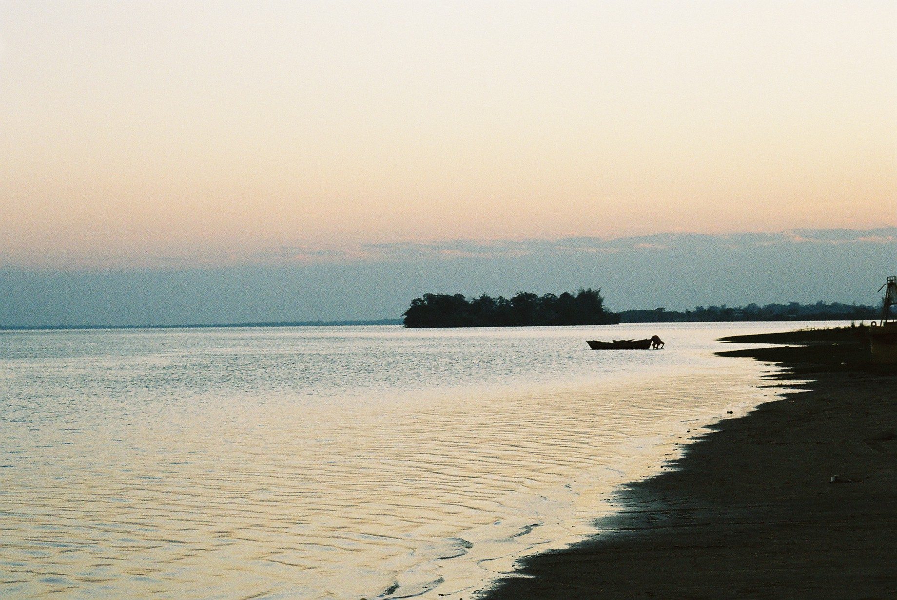 Ayolas 3